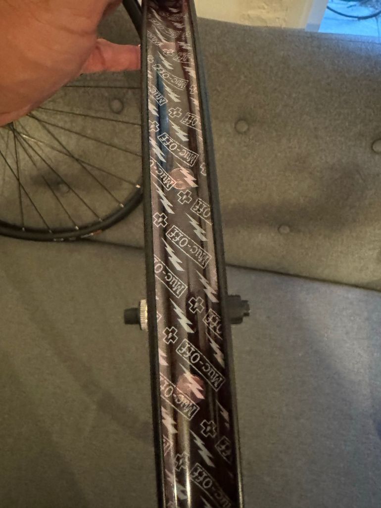 Used Shimano RS171 Gravel Wheelset 2025 bike — image 7 of 8