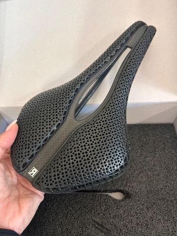 Brugt rule 3D Carbon Saddle 2025 bike — billede 6 af 12