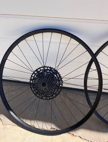Używany Syncross Wheel Set 2022 bike — zdjęcie 2 z 4