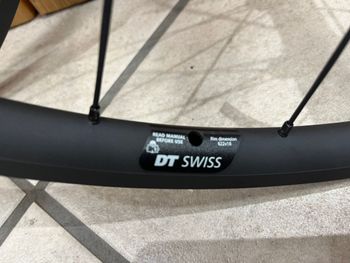 Used Dt Swiss PR 1400 DICUT OXiC Wheelset 2026 bike — image 4 of 6