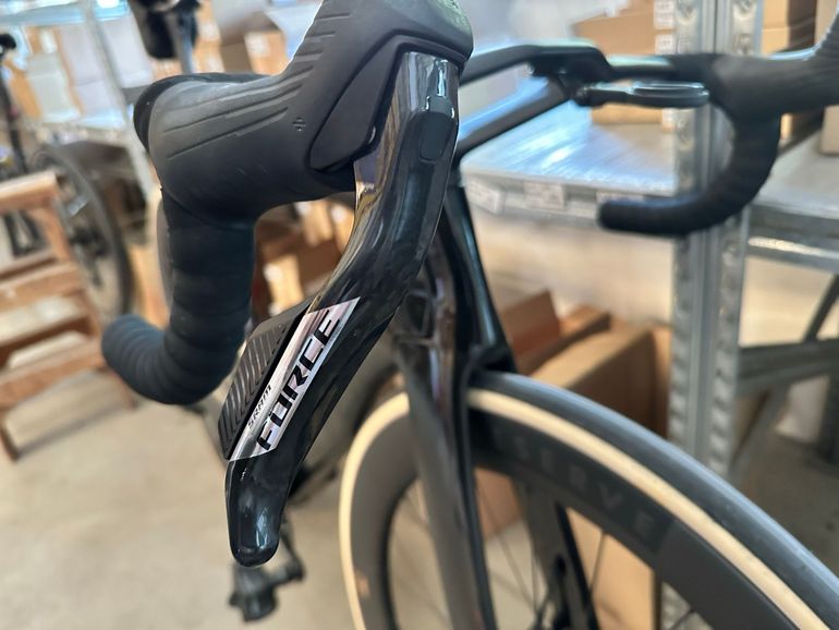 Used Sram Force eTap AXS E1 12-speed Groupset 2026 bike — image 7 of 10