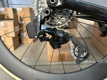 Used Sram Force eTap AXS E1 12-speed Groupset 2026 bike — image 5 of 10