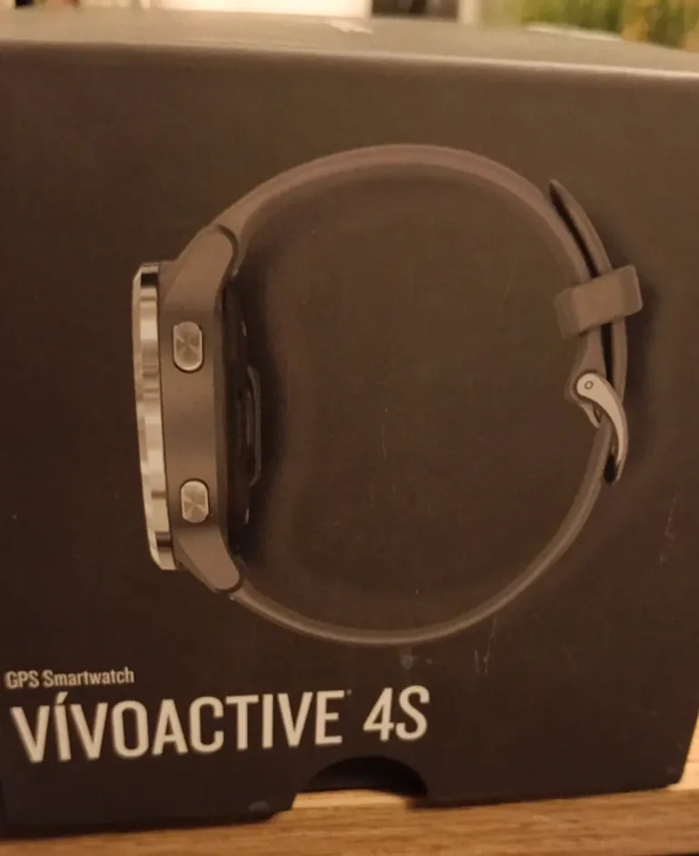 Used Garmin Vivoactive 4S bike — image 2 of 7