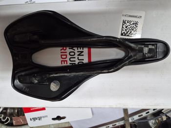 Used Selle Italia SLR Boost Kit Carbonio Superflow S3 - Nero bike — image 4 of 4