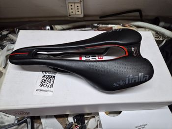 Used Selle Italia SLR Boost Kit Carbonio Superflow S3 - Nero bike — image 3 of 4