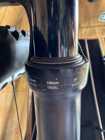 Brugt RockShox Revelation Fork 2025 bike — billede 2 af 3