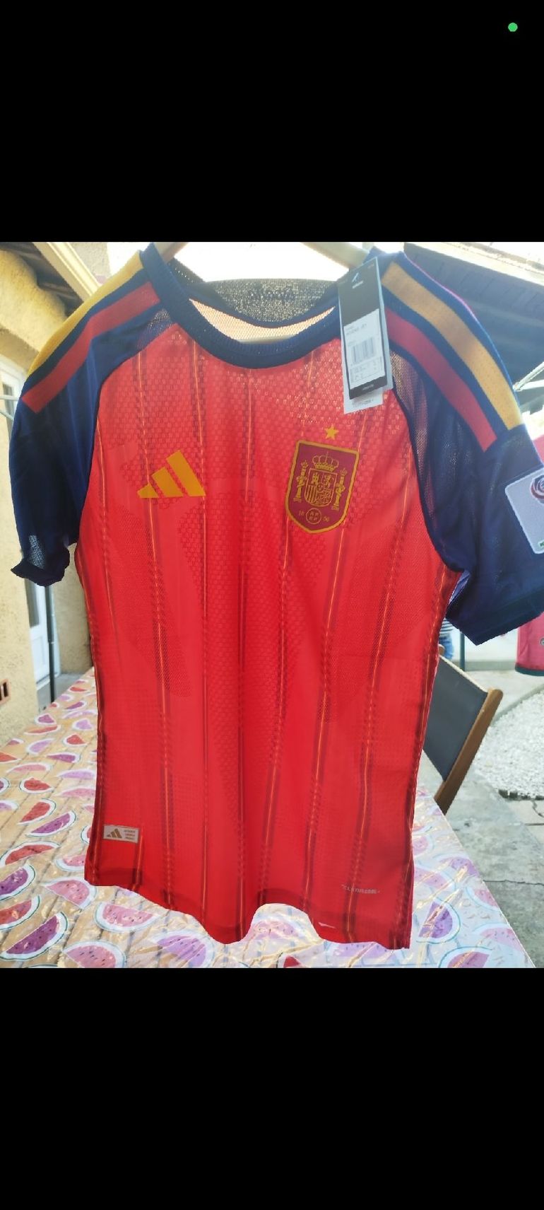 Used Adidas maillot de L Espagne 2026 bike — image 1 of 7
