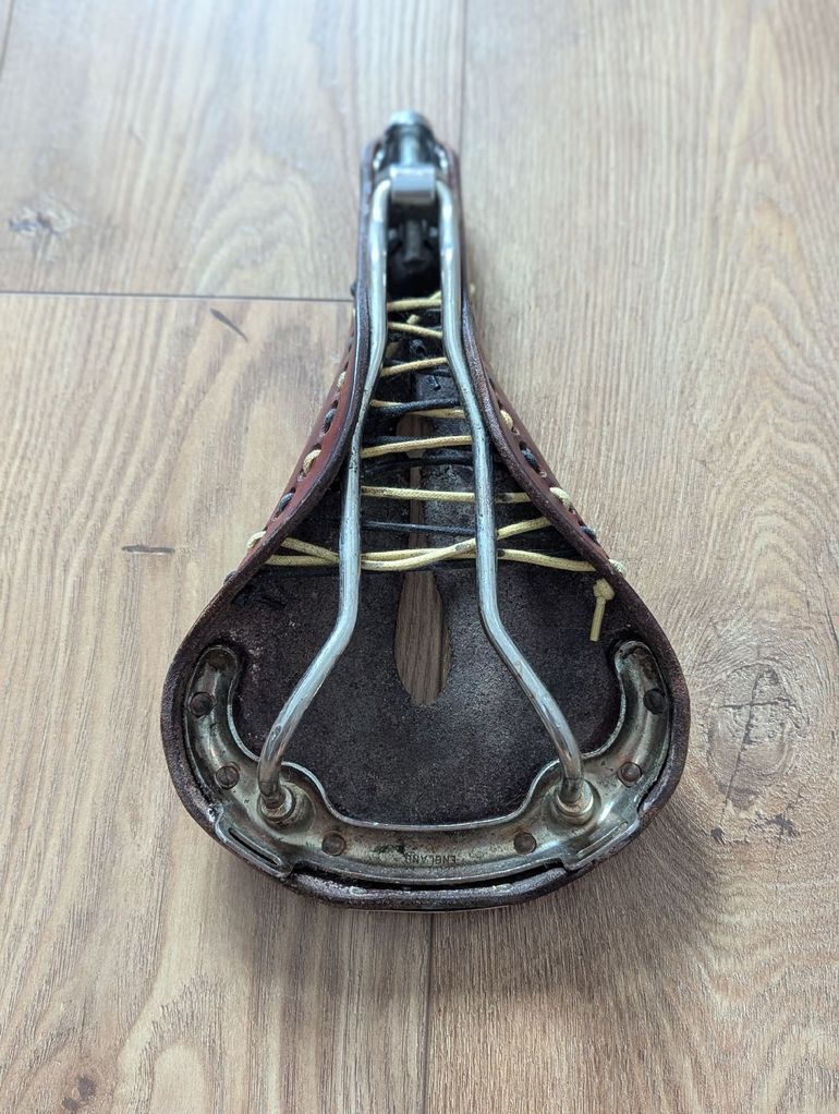 Used Brooks B17 Carved Saddle 2019 bike — image 3 of 4