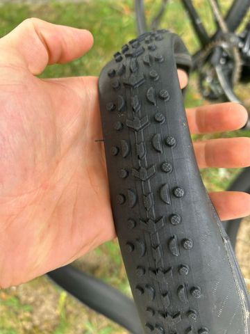 Used Challenge 700x33 bike — image 8 of 8