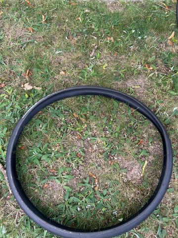 Used Challenge 700x33 bike — image 4 of 8
