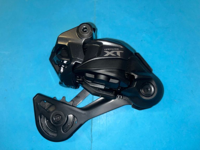 Used Shimano XT Di2 RD-M8250-SGS 12v Wireless 2026 bike — image 1 of 9