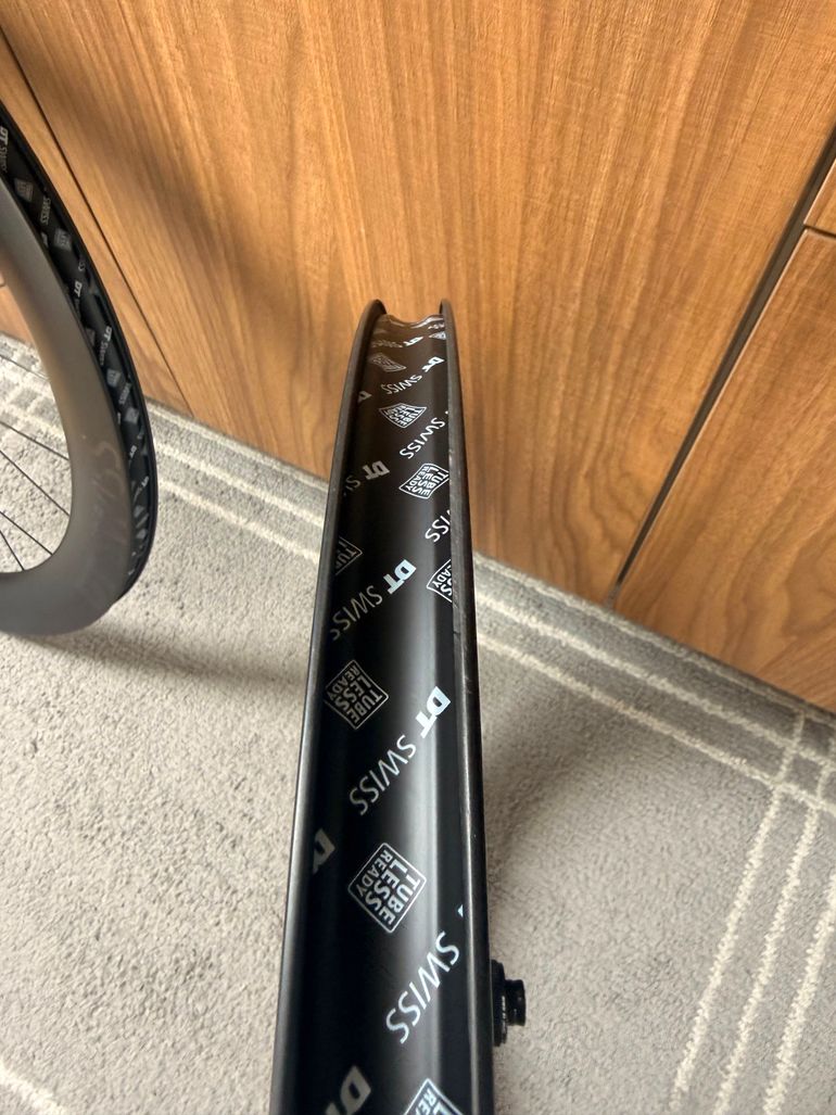 Used Dt Swiss ARC 1600 DiCut DB 65mm 2026 bike — image 2 of 8