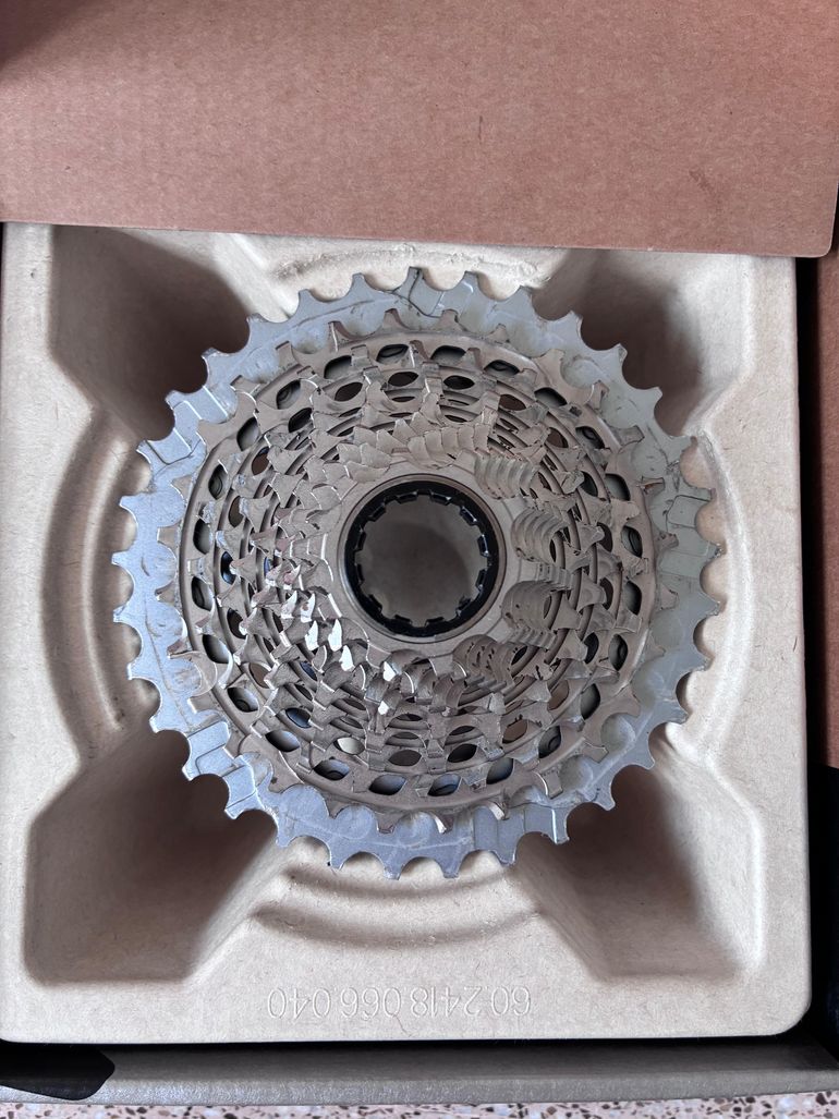 Used Sram RED D1 2025 bike — image 7 of 11