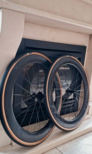 ere research Genus II 2025 bike d'occasion — image 2 sur 2