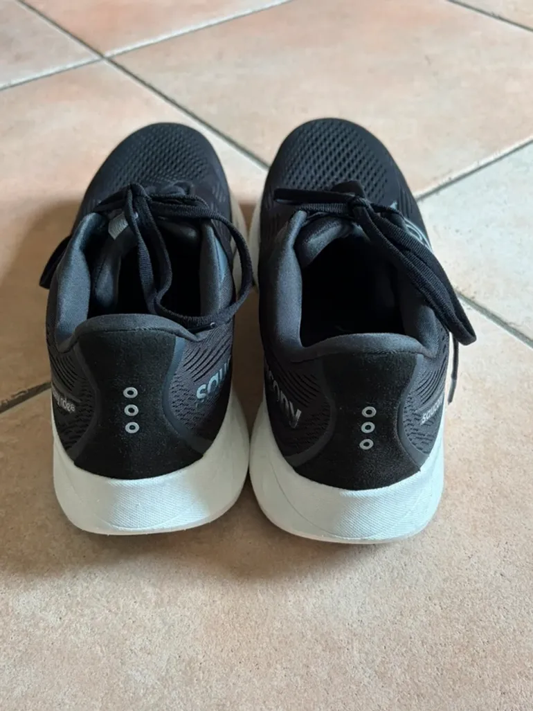 Used Saucony Ride 18 bike — image 4 of 6