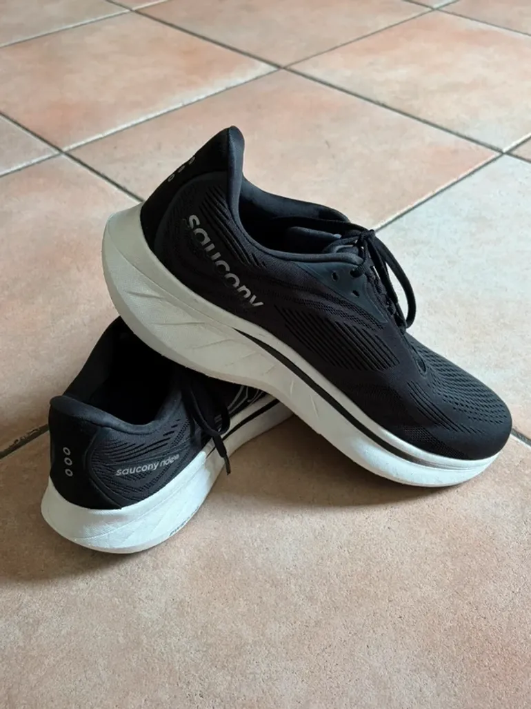 Used Saucony Ride 18 bike — image 2 of 6