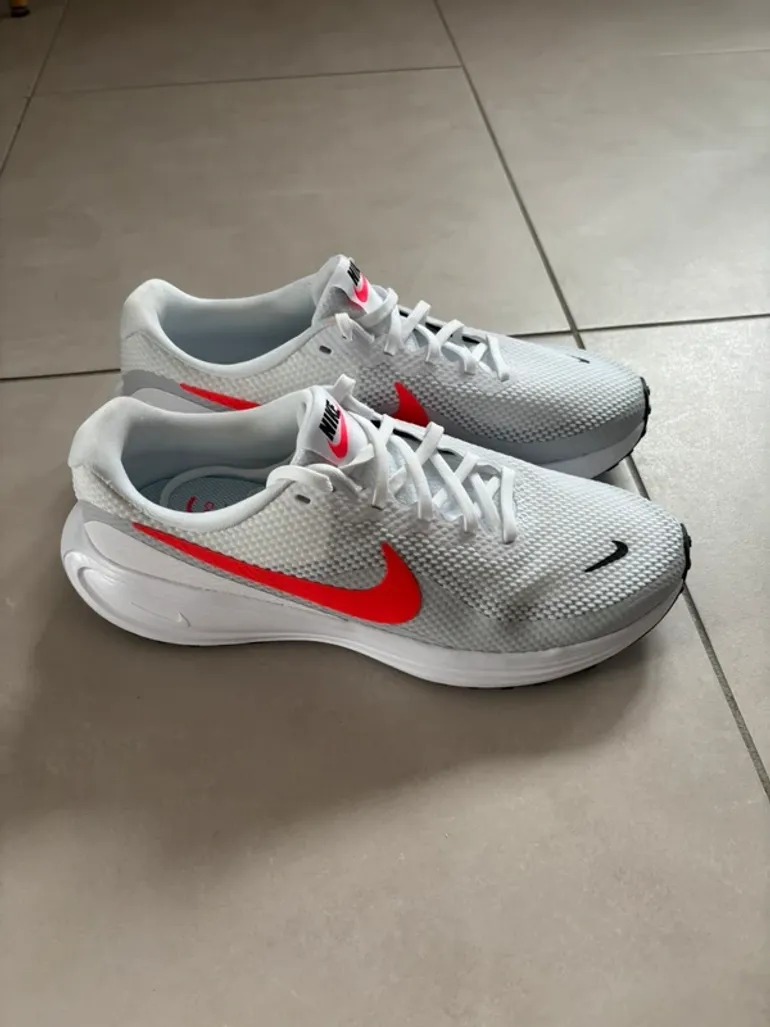 Used Orange Chaussure de running Nike bike — image 1 of 6