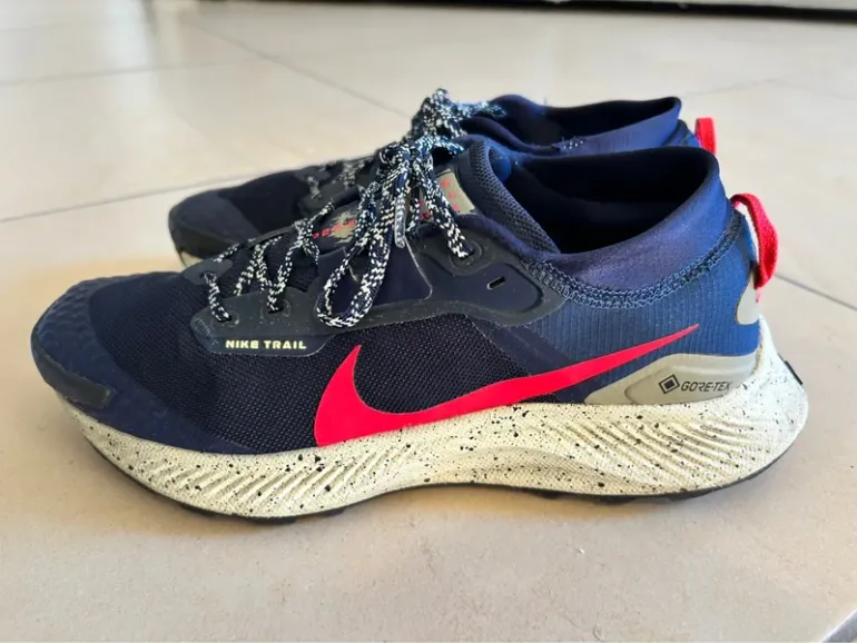 Used Nike Trail Goretex bike — image 4 of 7