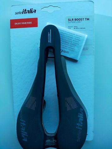 Used Selle Italia SLR Boost TM Superflow Saddle 2024 Saddles & Seatposts