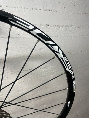 Used Mavic CrossRide 26” 2015 bike — image 4 of 5