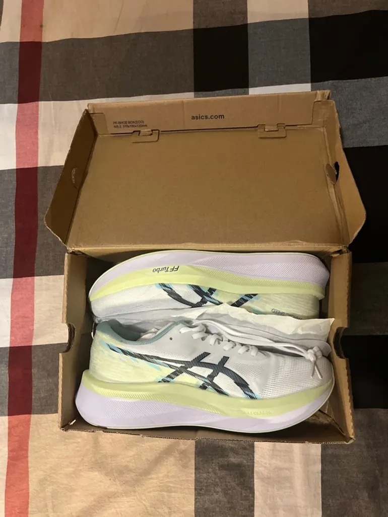 Used Asics Magic Speed 4 bike — image 1 of 3