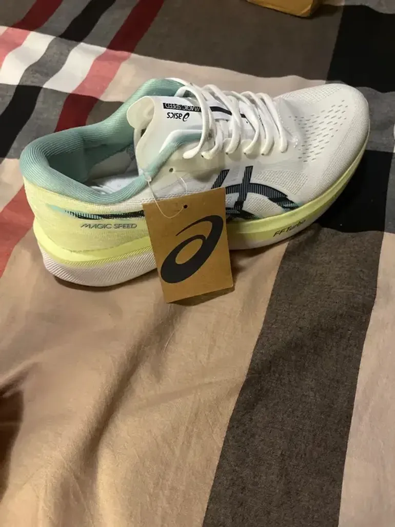 Used Asics Magic Speed 4 bike — image 2 of 3