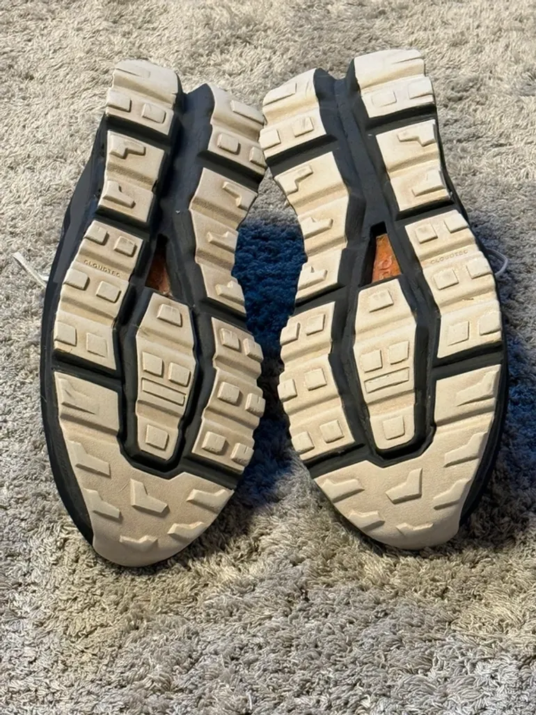 Used On Running Cloudvista Waterproof bike — image 5 of 6