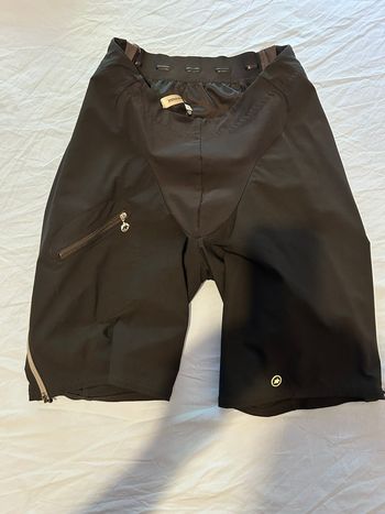 Used Assos H.rallycargoShorts_s7 2020 bike — image 5 of 9