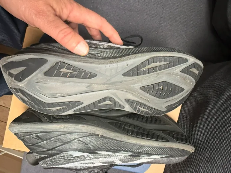 Used Asics Superblast 2 bike — image 10 of 11