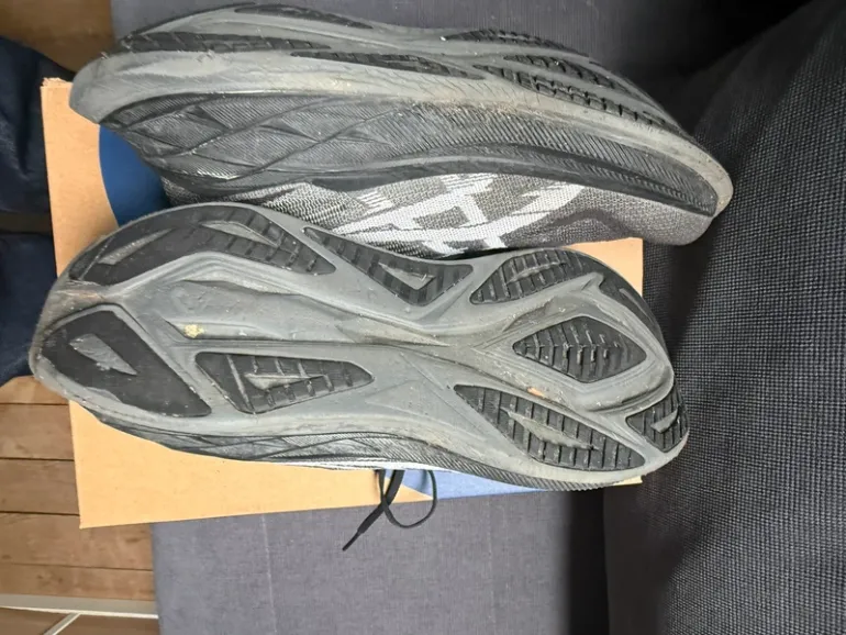 Used Asics Superblast 2 bike — image 9 of 11