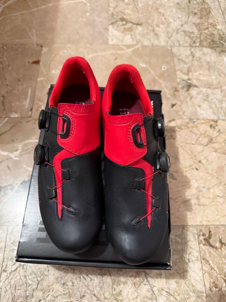 Used Fizik Aria R3 Road Shoes 2023 bike — image 2 of 6