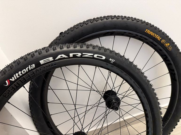 Used Bontrager Kovee Elite 23 Carbon Wheelset 29" 2022 bike — image 8 of 10