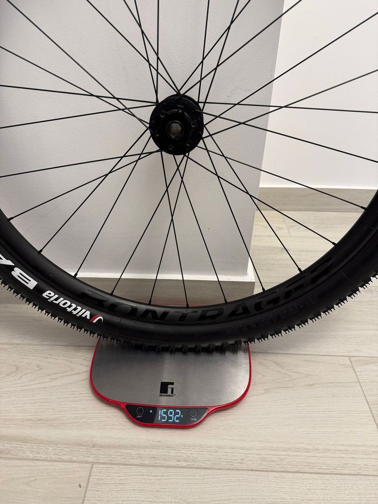 Used Bontrager Kovee Elite 23 Carbon Wheelset 29" 2022 bike — image 9 of 10