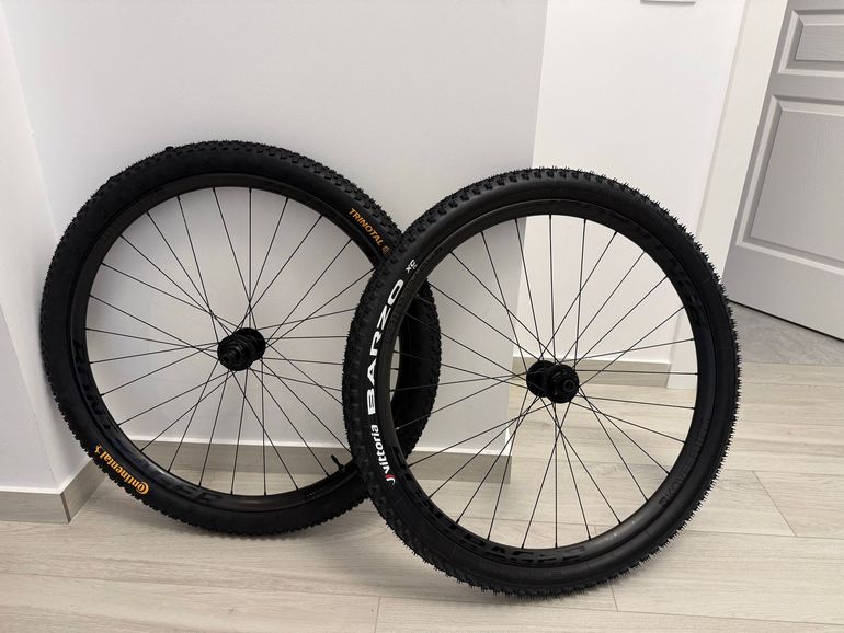 Used Bontrager Kovee Elite 23 Carbon Wheelset 29" 2022 bike — image 1 of 10
