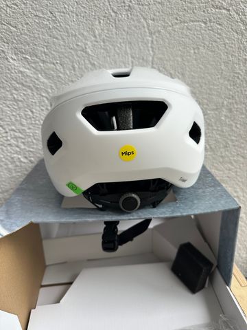 Used Smith Optics Triad MIPS Helmet 2025 bike — image 4 of 4