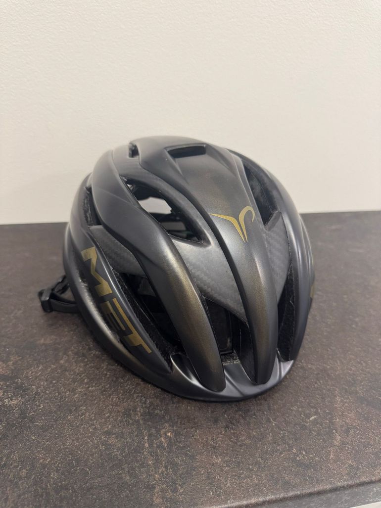 Used MET Trenta 3K Carbon MIPS Helmet bike — image 8 of 8