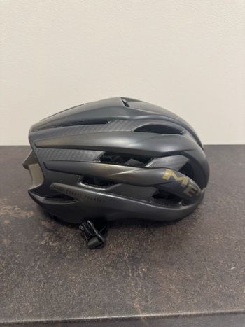 Used MET Trenta 3K Carbon MIPS Helmet bike — image 7 of 8