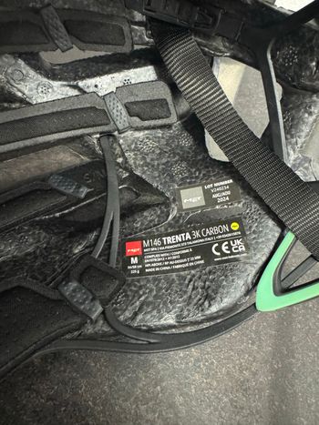 Used MET Trenta 3K Carbon MIPS Helmet bike — image 5 of 8