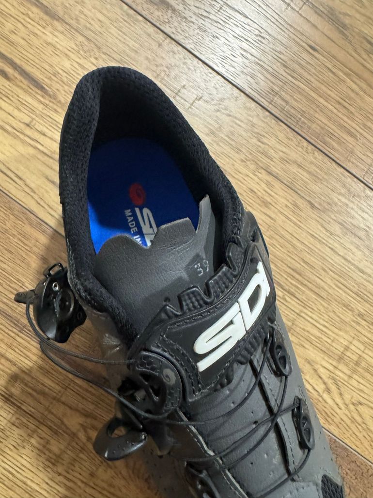 Used Sidi Genius 10 2025 bike — image 3 of 5