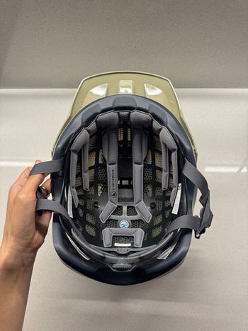 Used Endura MT500 Mips® Helmet bike — image 10 of 12