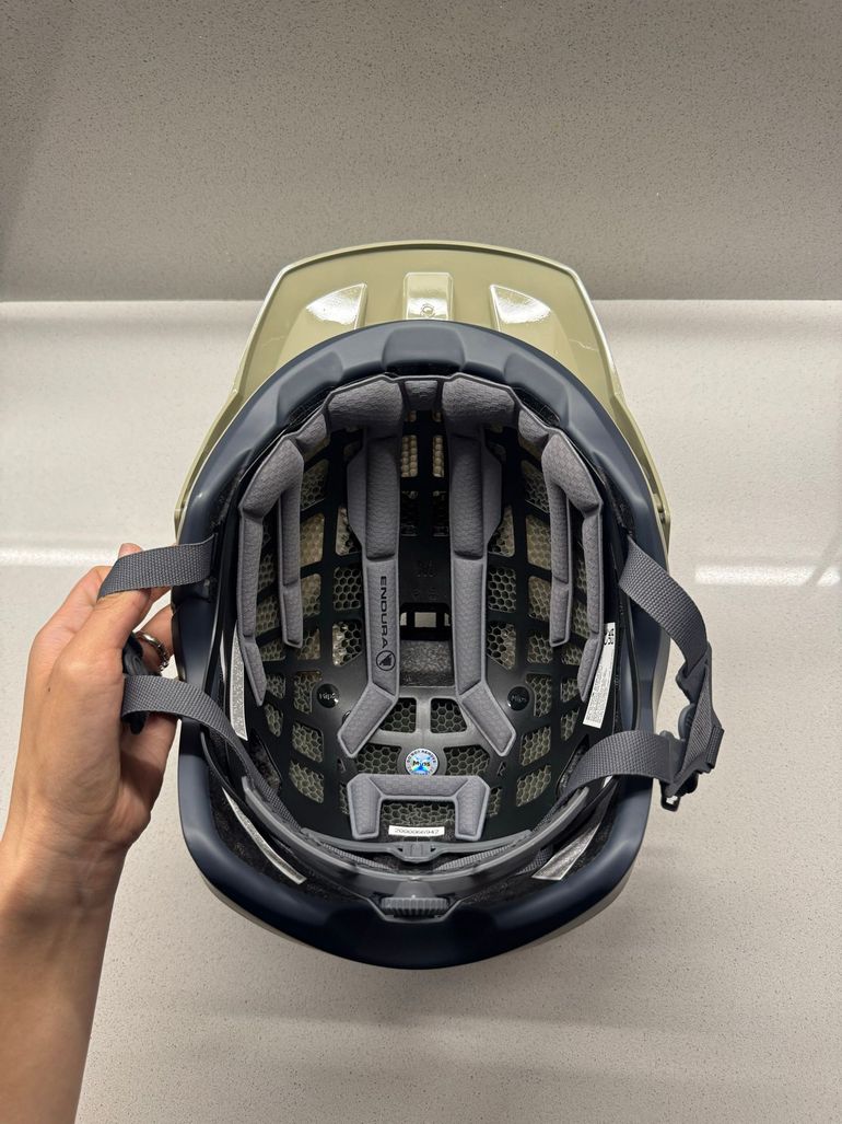 Used Endura MT500 Mips® Helmet bike — image 10 of 12