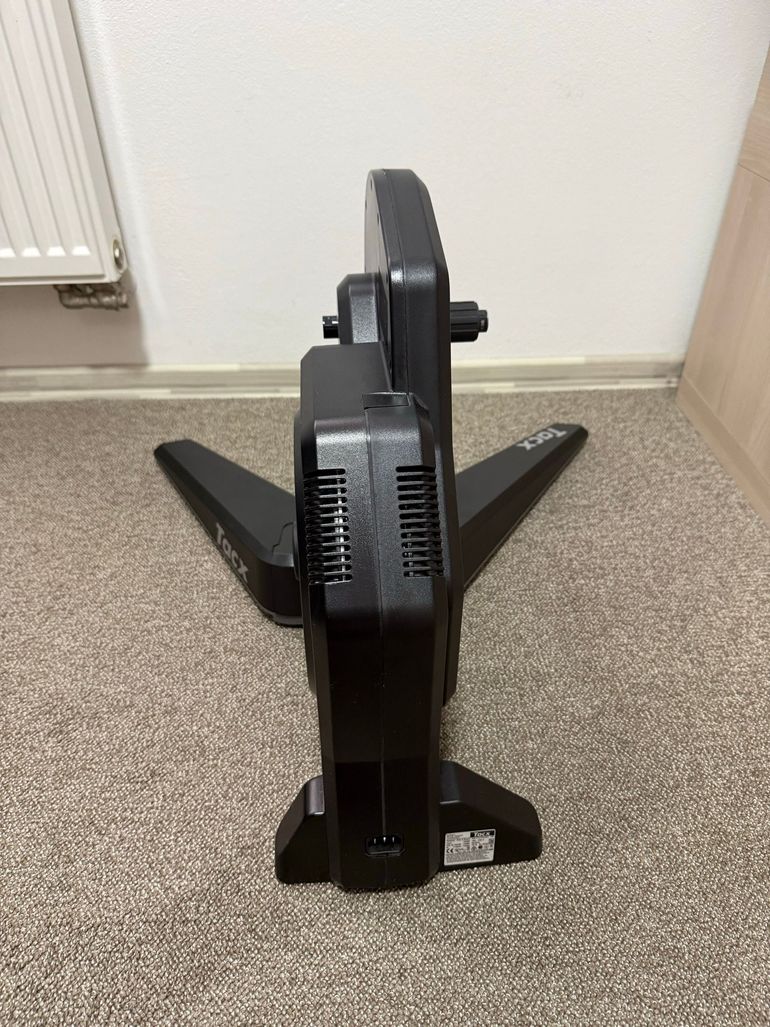 Used Garmin Tacx FLUX S Smart Trainer 2025 bike — image 4 of 8