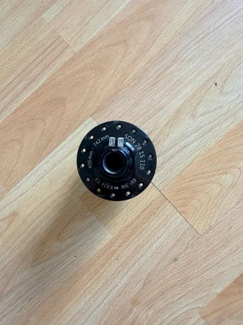 Used Son Dynamo Boost 15x110 MTB bike — image 2 of 5
