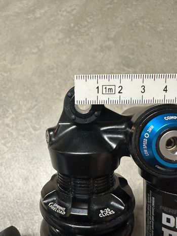 Used Fox DHX2 Performance 2025 bike — image 7 of 8