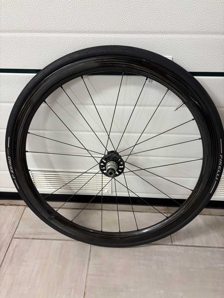 Used Fulcrum Speed 40 CMPTZN DB 2021 bike — image 1 of 6