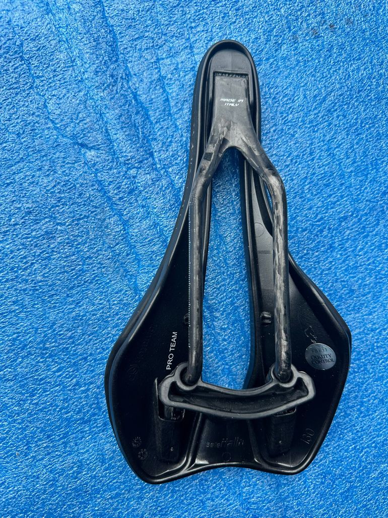 Used Selle Italia SLR carbon team 2026 bike — image 3 of 4
