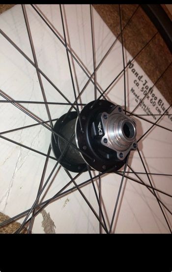 Used E*Thirteen TRSR Vorderrad 26" 15x100mm 28 Loch Alu 6 Loch Bremsscheibe bike — image 6 of 6