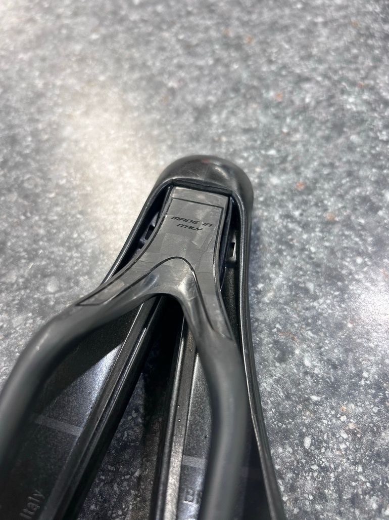 Used Pinarello MOST Carbon Rail Saddle bike — image 3 of 6