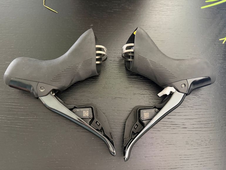 Used Shimano Dura Ace 9270 Di2 2x12 Shifterset bike — image 4 of 4