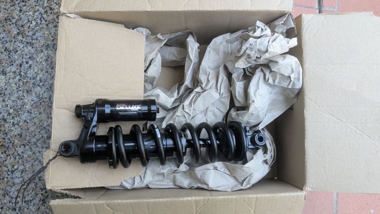 Used RockShox Super Deluxe Ultimate Coil DH RC 250x75mm bike — image 1 of 6